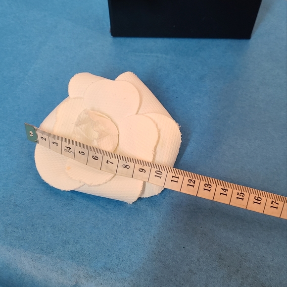 Chanel Camellia Textile Corsage - Picture 3 of 14